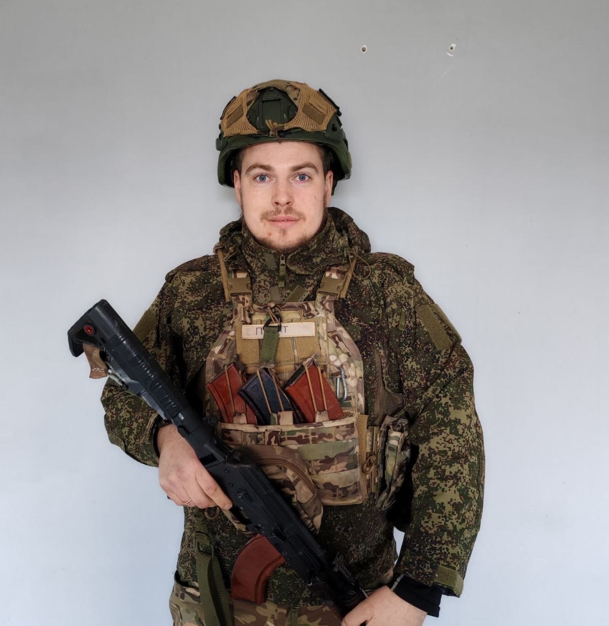 Спиридонов Артем Юрьевич